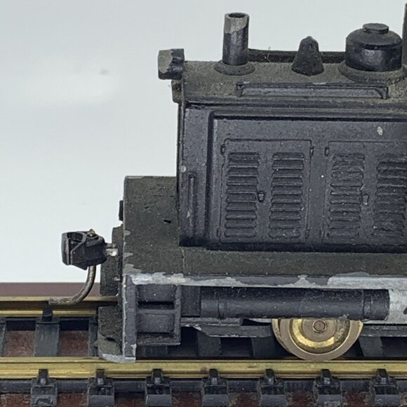 Penn Line Whitcomb D-1 HO 0-4-0 Diesel Switcher Brass Frame Zinc Body ATSF Vtg - Picture 3 of 15